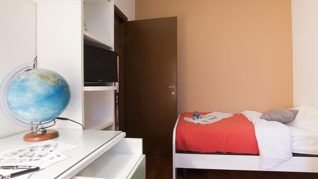 Apartamento Joivy Warm Family Flat For 6 With Terrace In Milán Exterior foto