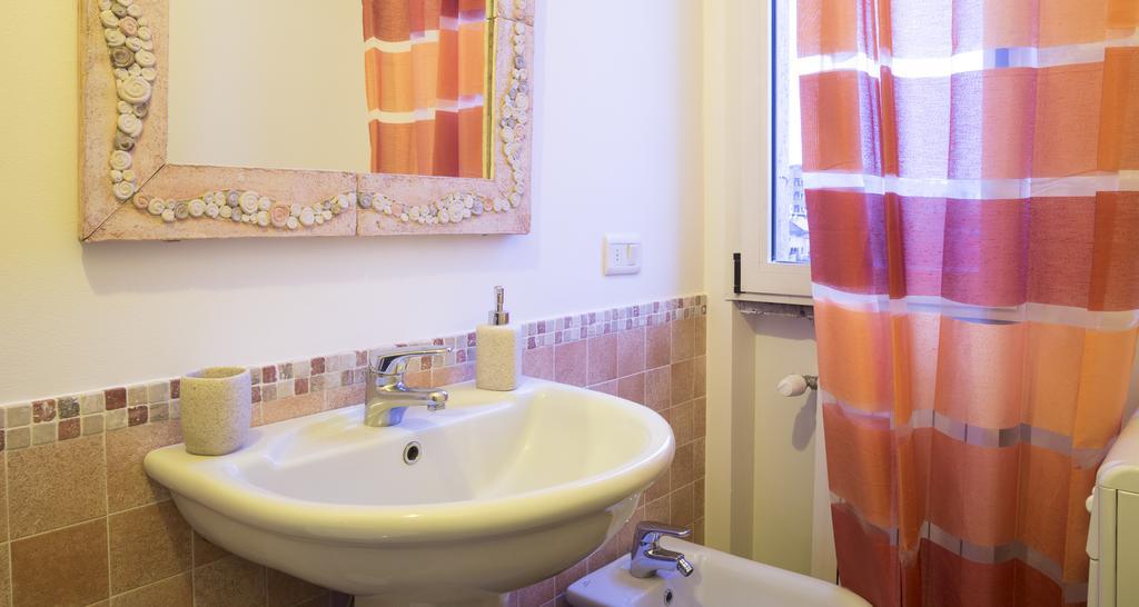 Apartamento Joivy Warm Family Flat For 6 With Terrace In Milán Habitación foto